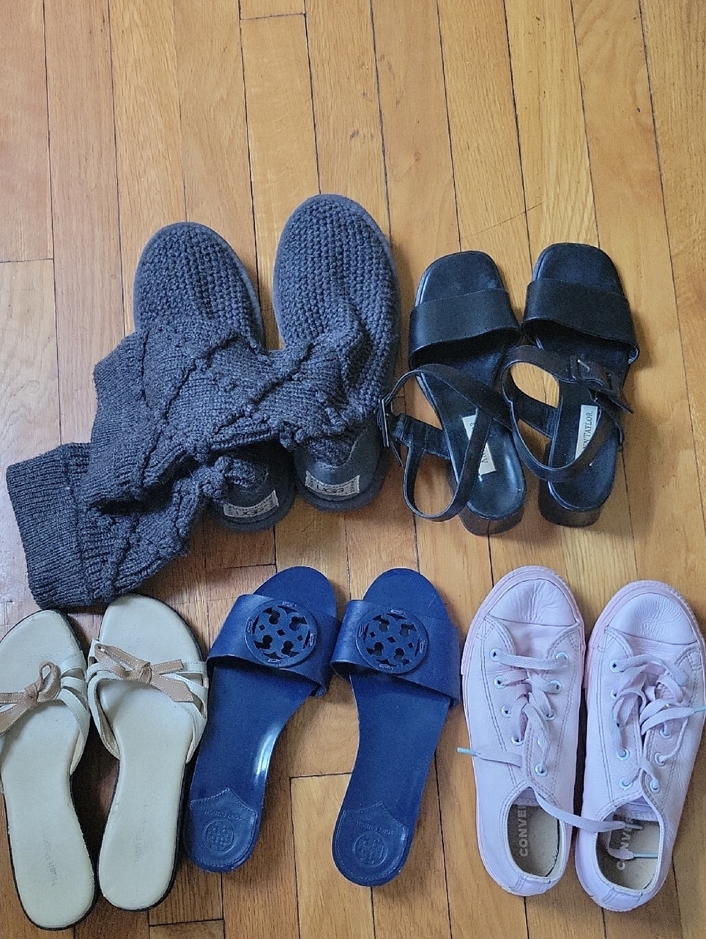 Tory Burch In Great Condition 5 Shoes Size About 6.5-7 , All In Brand